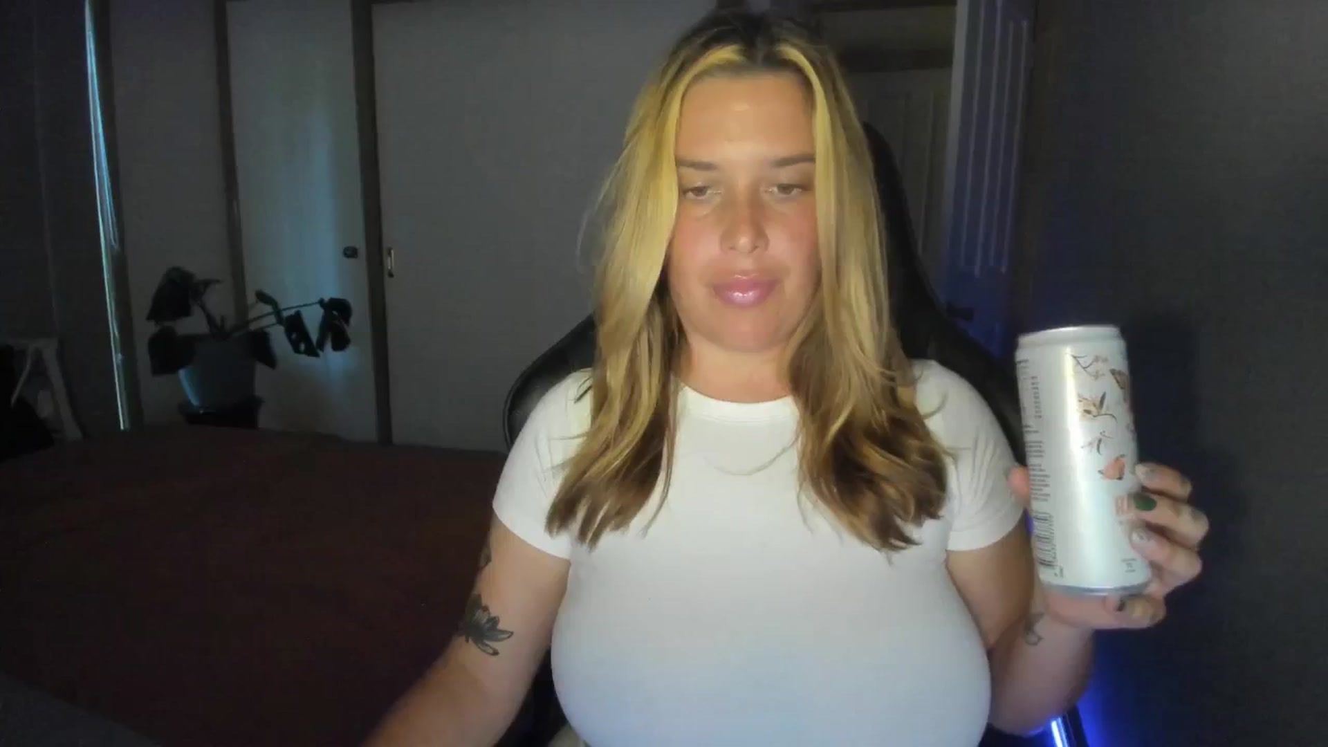 Gallery image thumbnail from HoneyTits_'s myfreecams stream on, 07/10/2024, 06:50 image 20 of 20