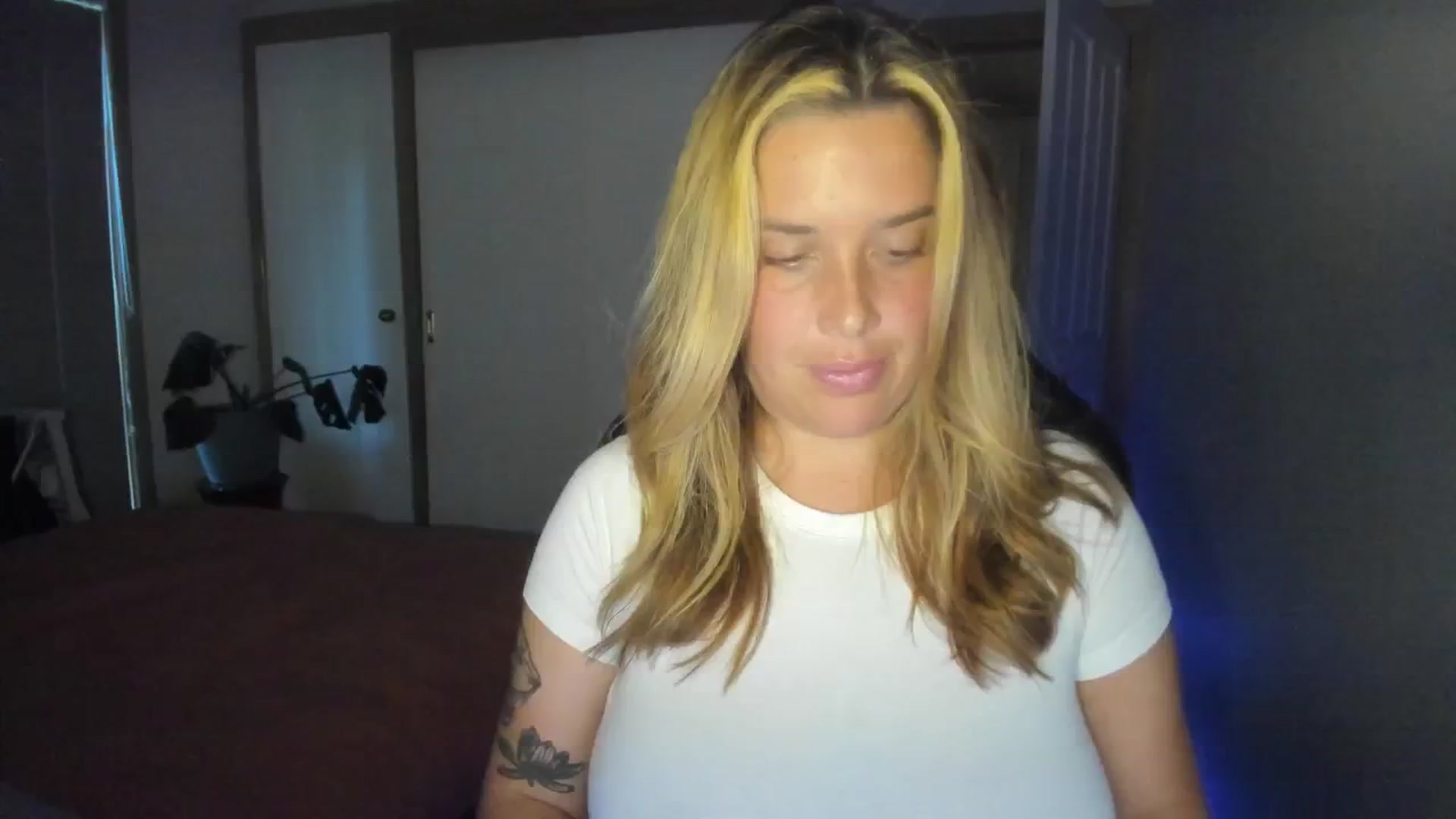 Gallery image thumbnail from HoneyTits_'s myfreecams stream on, 07/10/2024, 07:03 image 1 of 20