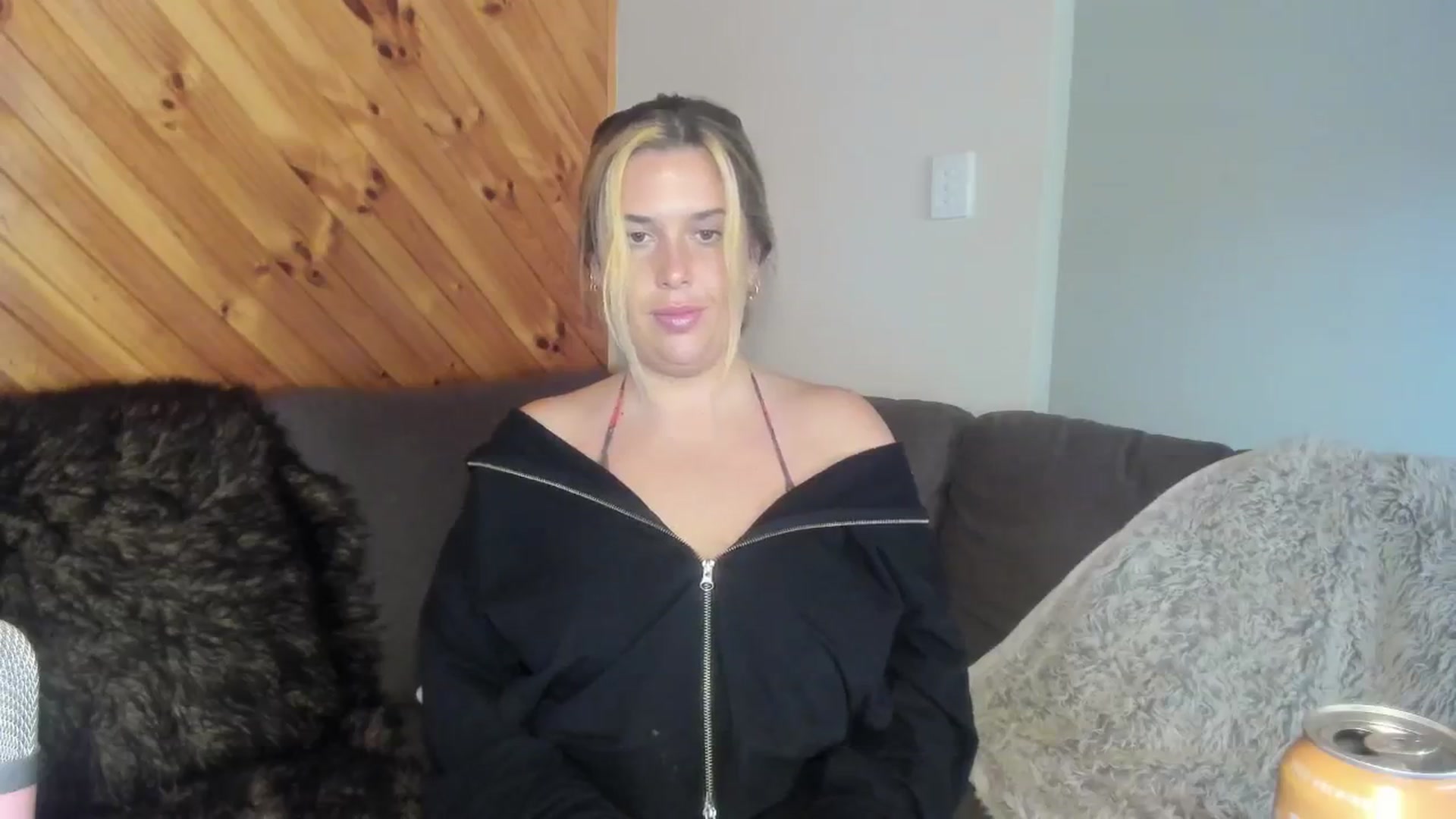 Gallery image thumbnail from HoneyTits_'s myfreecams stream on, 07/13/2024, 06:27 image 12 of 20