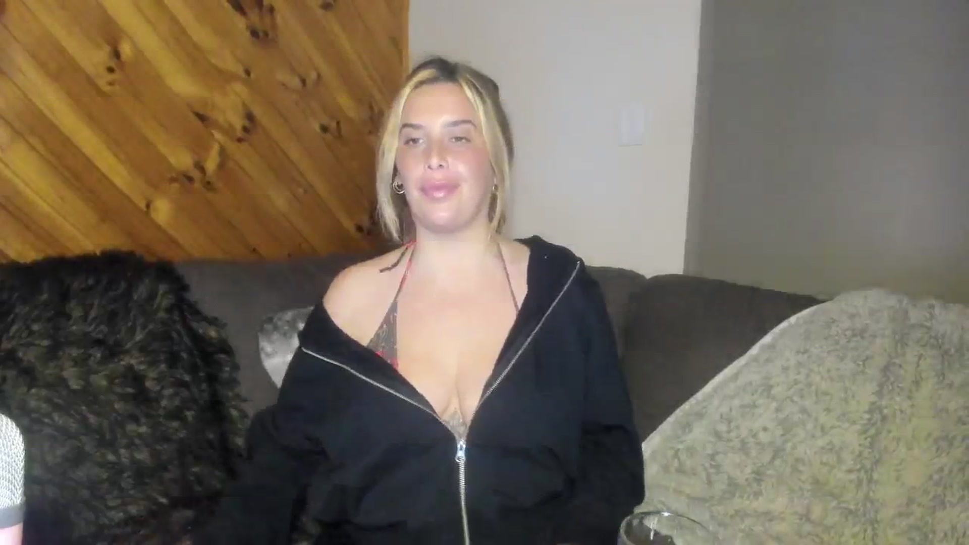 Gallery image thumbnail from HoneyTits_'s myfreecams stream on, 07/13/2024, 07:54 image 2 of 20