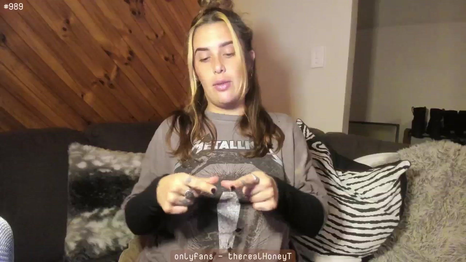 Gallery image thumbnail from HoneyTits_'s myfreecams stream on, 07/23/2024, 10:31 image 9 of 20