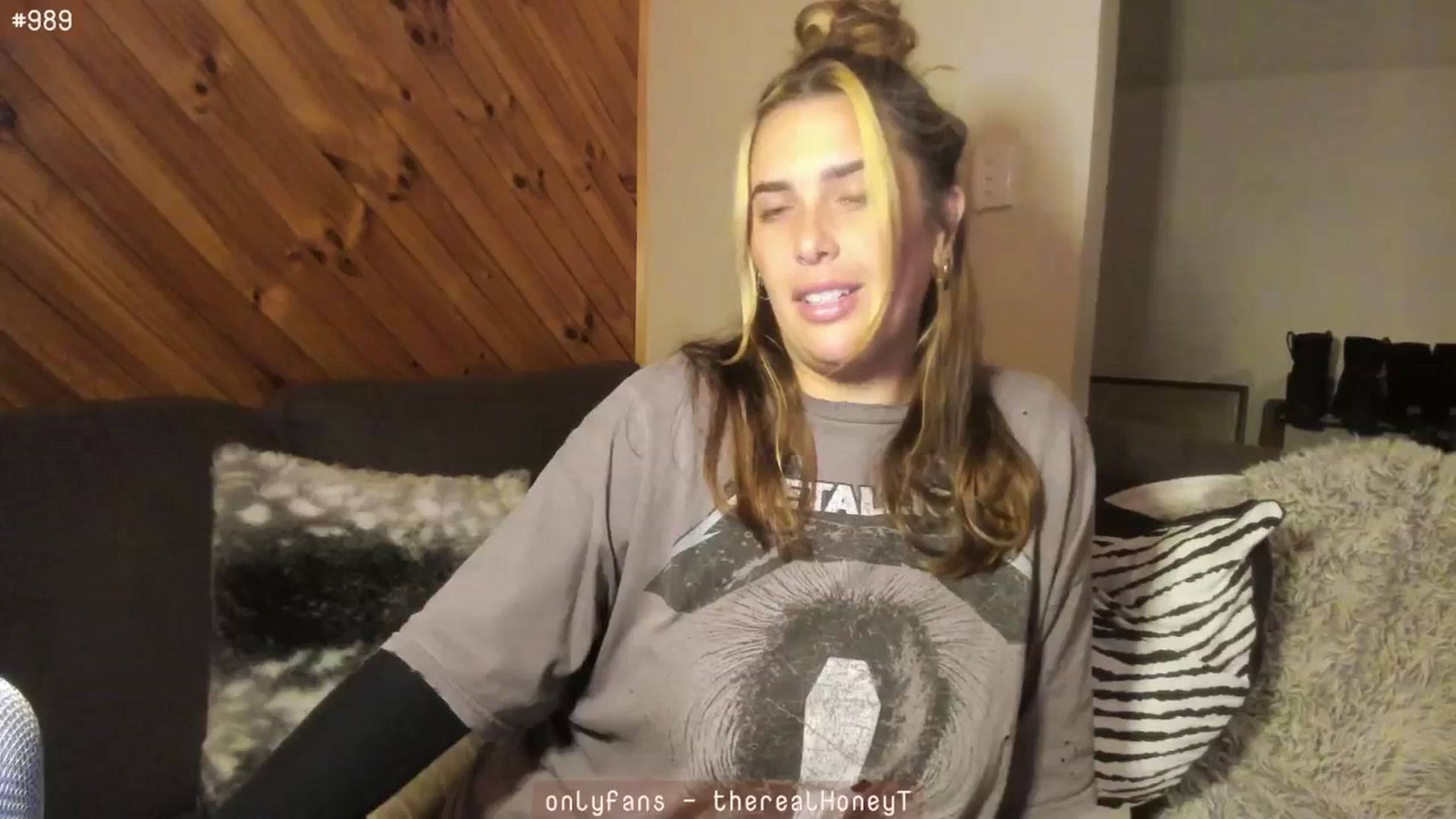 Gallery image thumbnail from HoneyTits_'s myfreecams stream on, 07/23/2024, 10:31 image 11 of 20