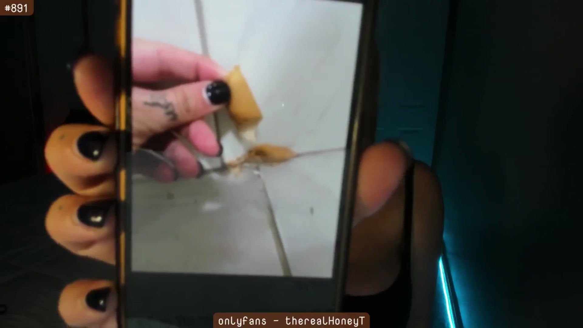 Gallery image thumbnail from HoneyTits_'s myfreecams stream on, 07/28/2024, 08:21 image 11 of 20