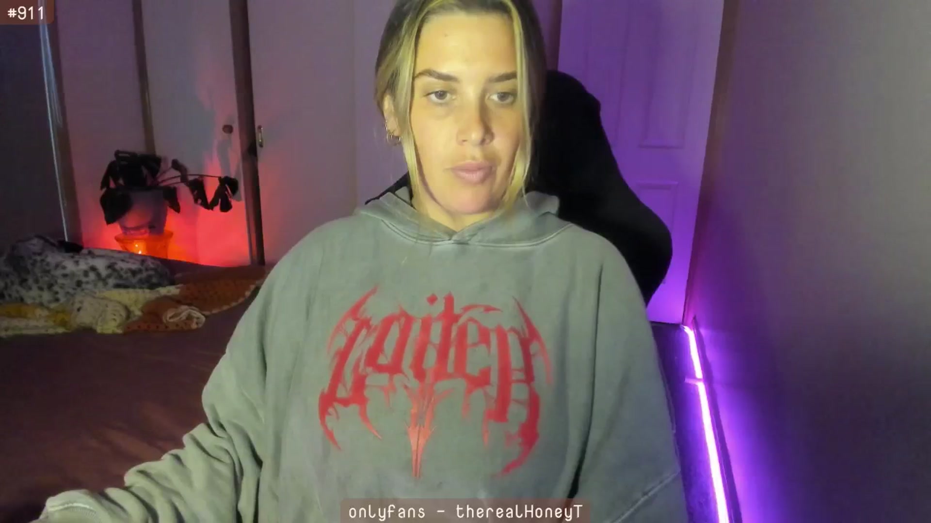 Gallery image thumbnail from HoneyTits_'s myfreecams stream on, 07/30/2024, 07:44 image 10 of 20