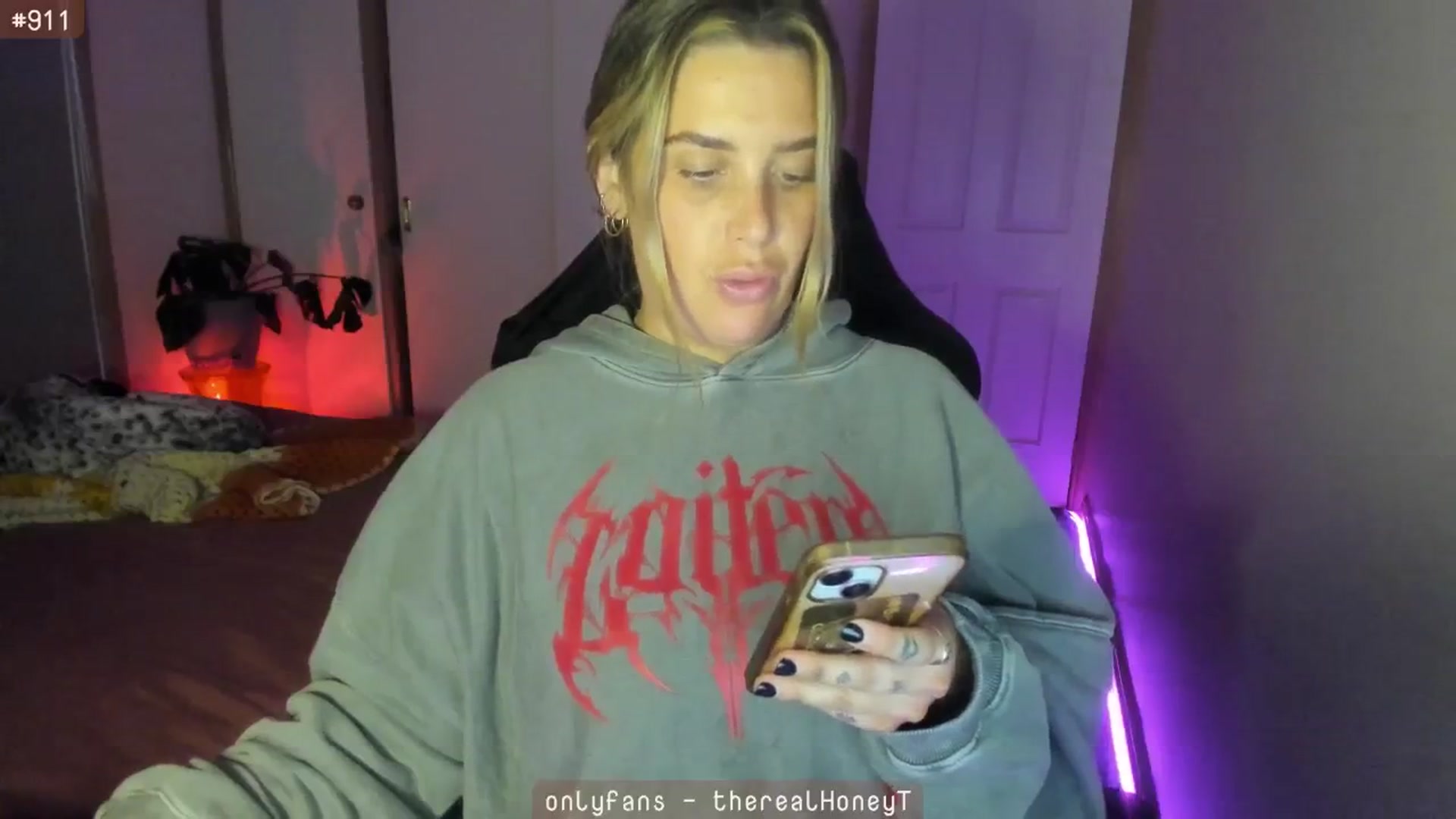 Gallery image thumbnail from HoneyTits_'s myfreecams stream on, 07/30/2024, 07:44 image 15 of 20
