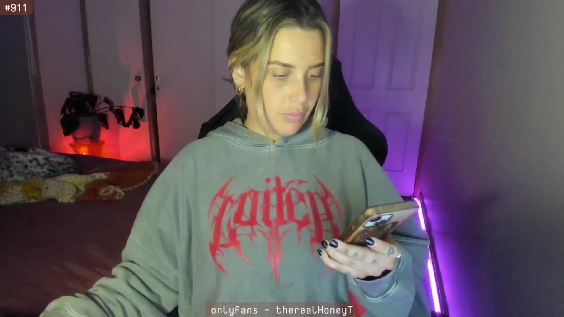 Gallery image thumbnail from HoneyTits_'s myfreecams stream on, 07/30/2024, 07:44 image 18 of 20