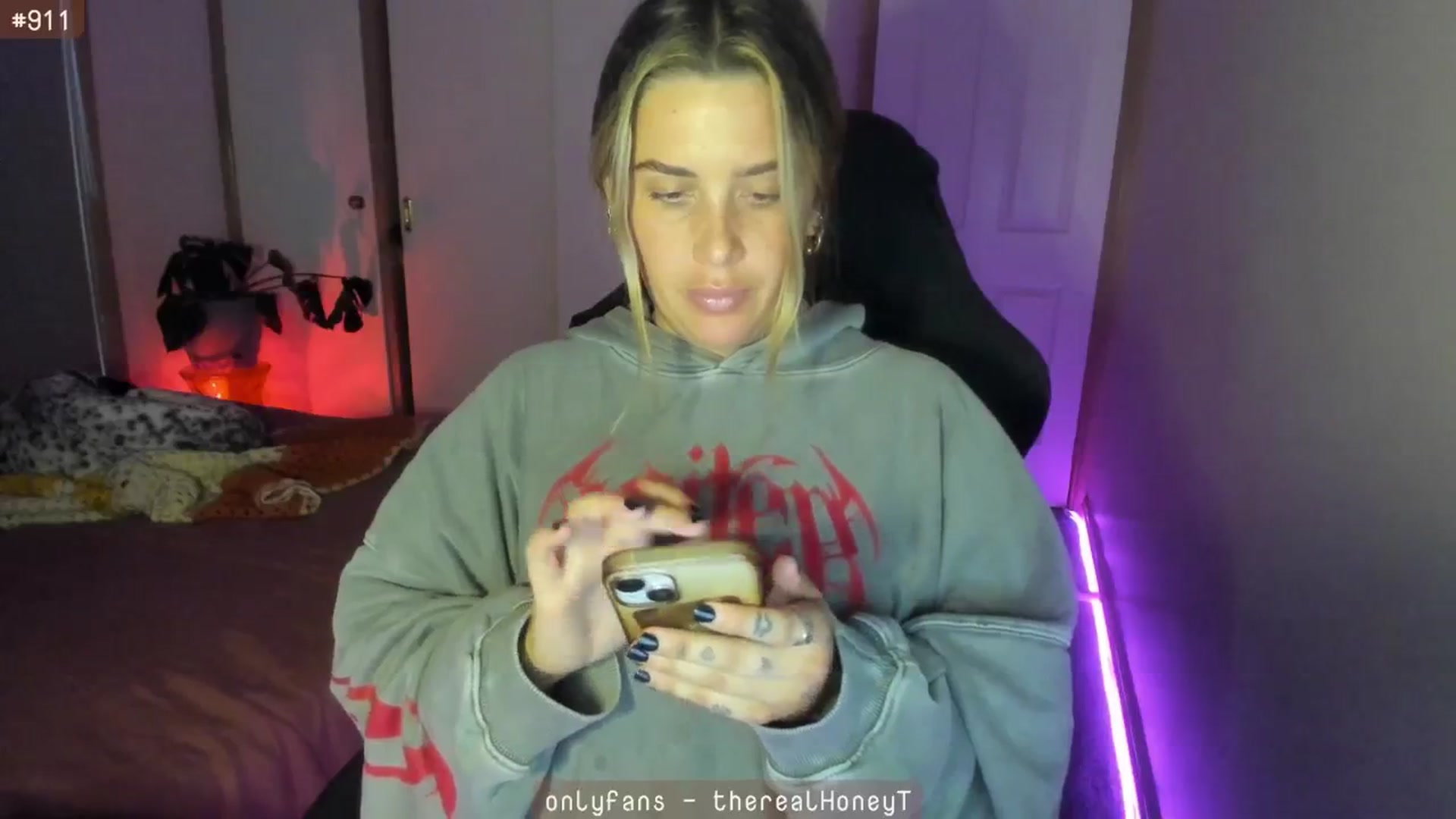 Gallery image thumbnail from HoneyTits_'s myfreecams stream on, 07/30/2024, 07:44 image 12 of 20