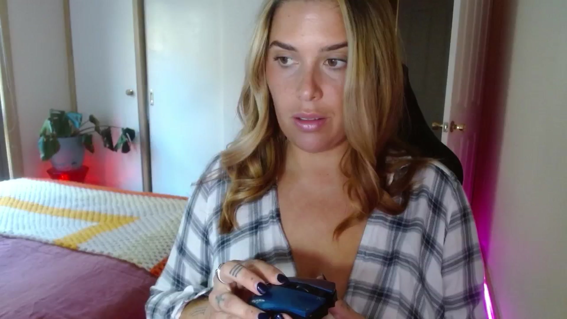 Gallery image thumbnail from HoneyTits_'s myfreecams stream on, 07/31/2024, 06:52 image 9 of 20