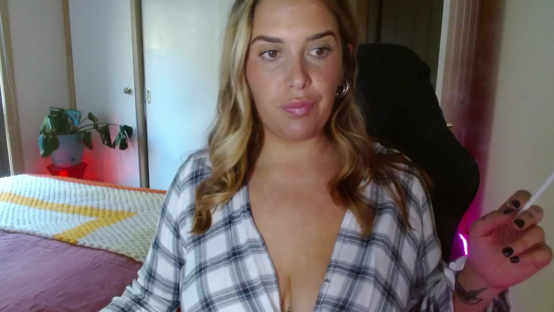 Gallery image thumbnail from HoneyTits_'s myfreecams stream on, 07/31/2024, 06:52 image 11 of 20