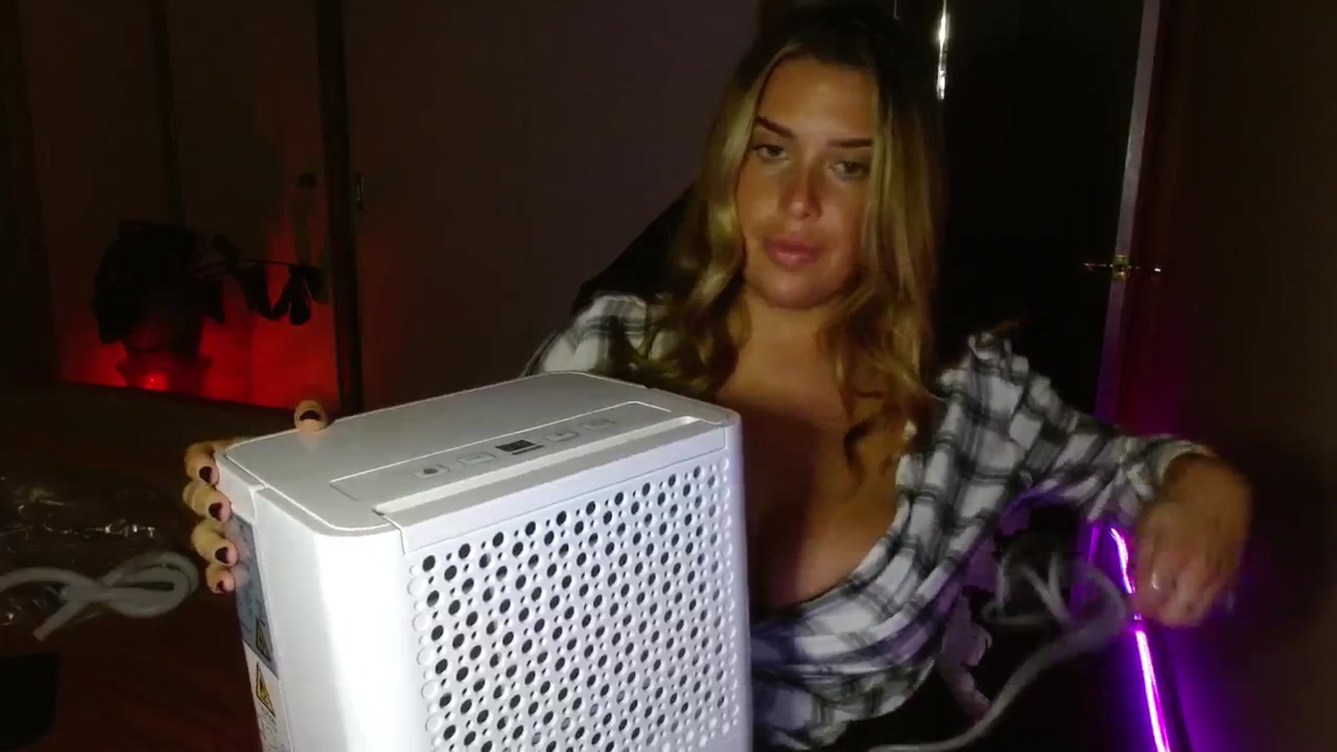 Gallery image thumbnail from HoneyTits_'s myfreecams stream on, 07/31/2024, 08:32 image 5 of 20