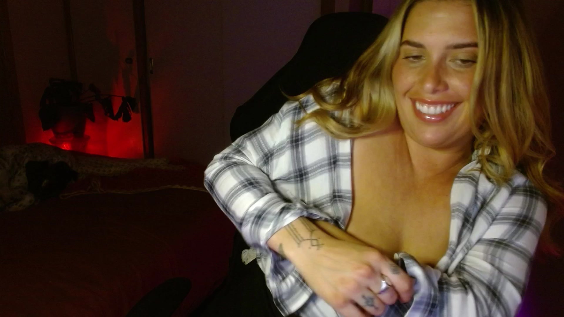 Gallery image thumbnail from HoneyTits_'s myfreecams stream on, 07/31/2024, 08:32 image 19 of 20