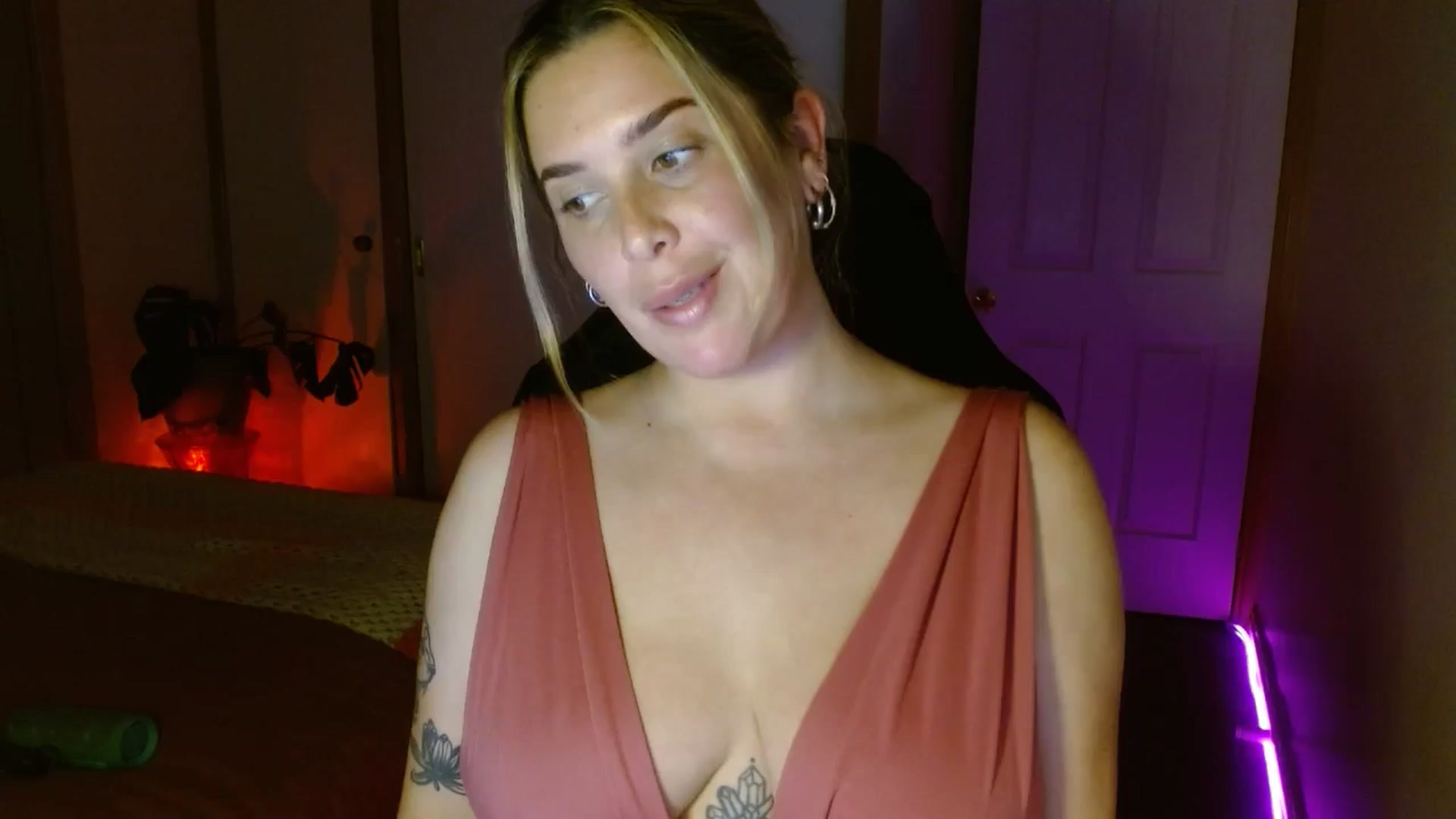 Gallery image thumbnail from HoneyTits_'s myfreecams stream on, 08/05/2024, 09:01 image 12 of 20