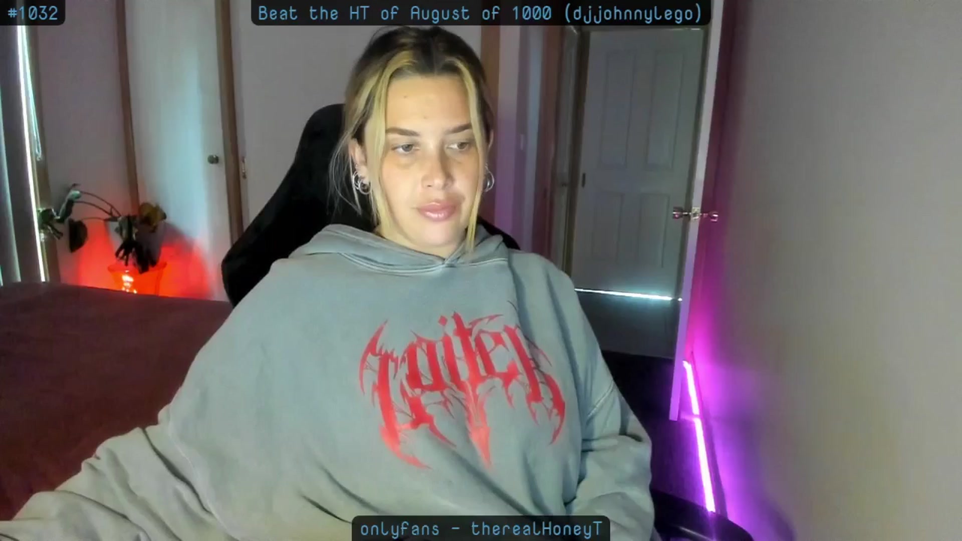 Gallery image thumbnail from HoneyTits_'s myfreecams stream on, 08/15/2024, 07:36 image 1 of 20