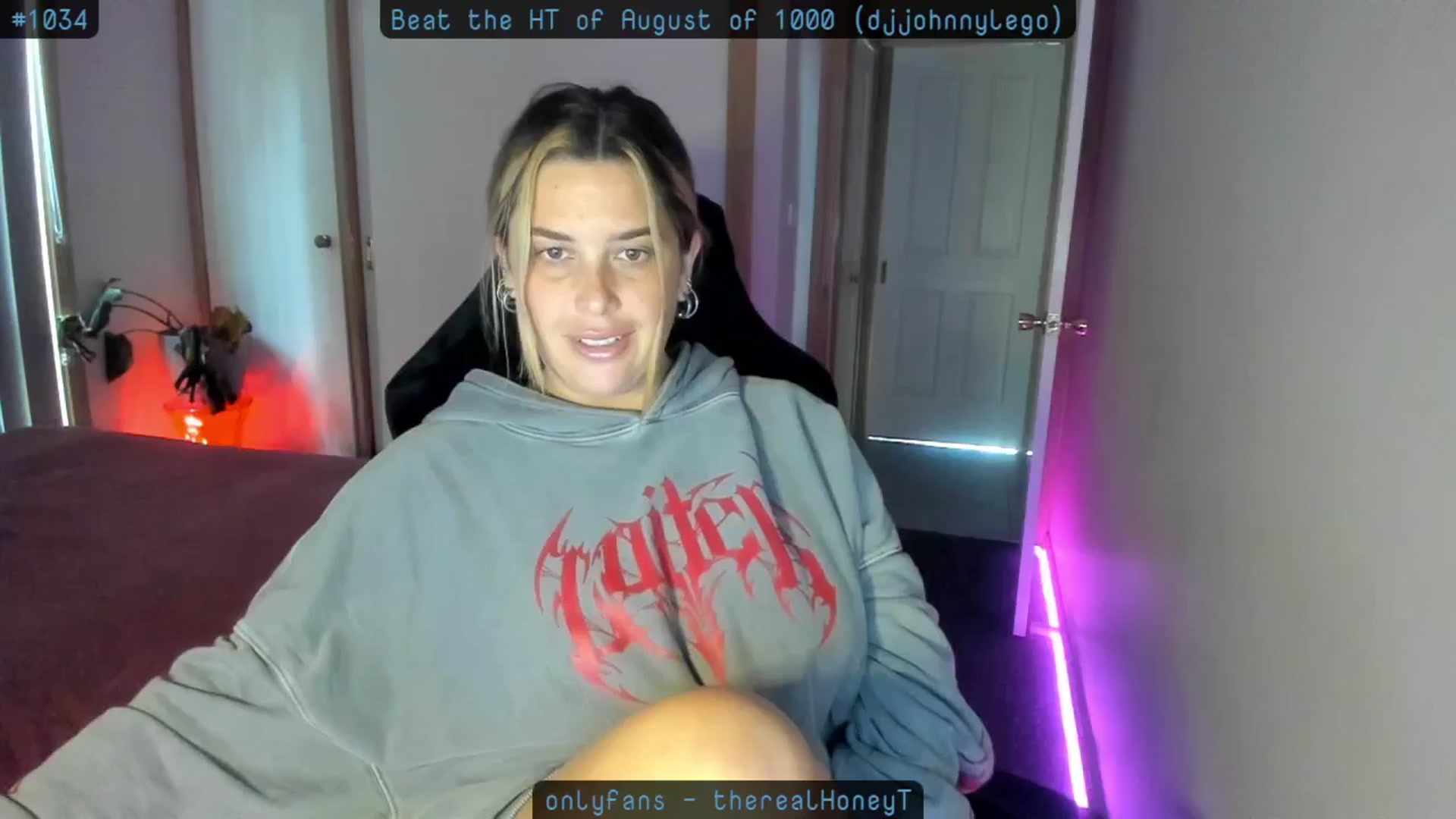 Gallery image thumbnail from HoneyTits_'s myfreecams stream on, 08/15/2024, 07:36 image 2 of 20
