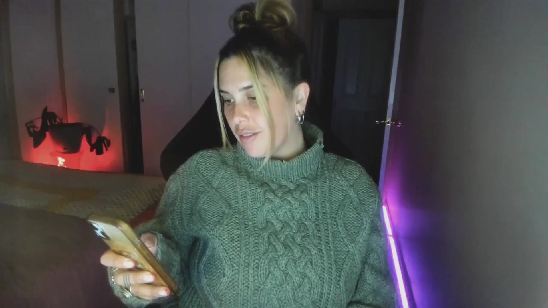 Gallery image thumbnail from HoneyTits_'s myfreecams stream on, 08/27/2024, 09:06 image 17 of 20