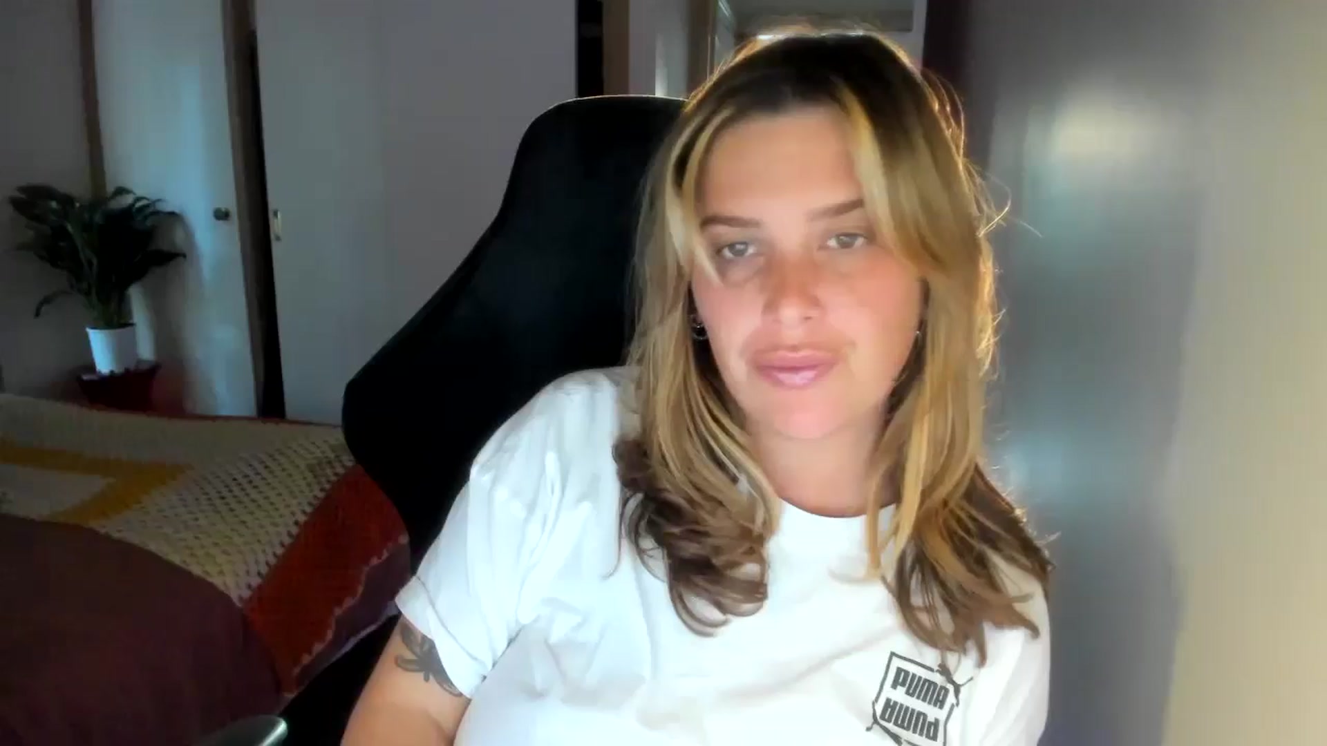 Gallery image thumbnail from HoneyTits_'s myfreecams stream on, 09/01/2024, 07:37 image 20 of 20