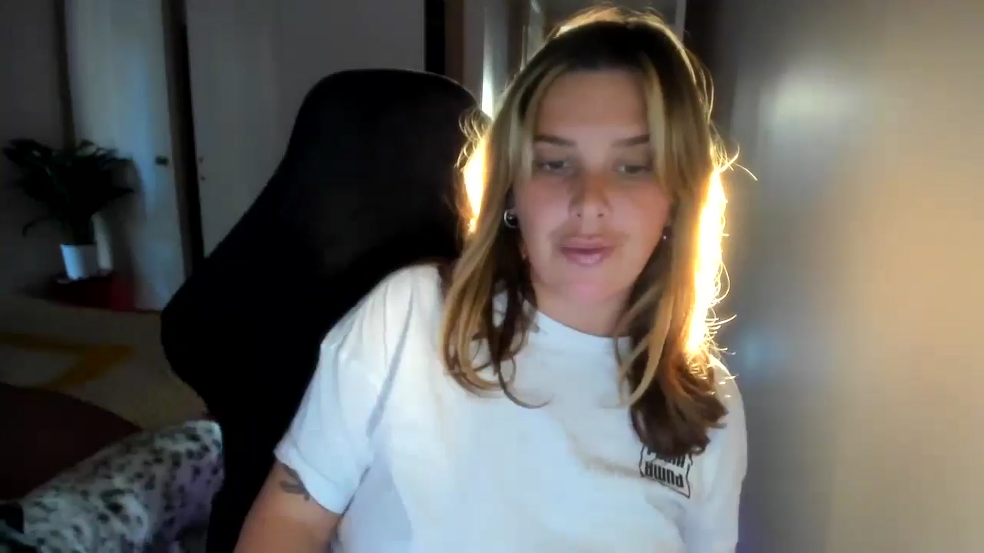 Gallery image thumbnail from HoneyTits_'s myfreecams stream on, 09/01/2024, 07:37 image 15 of 20