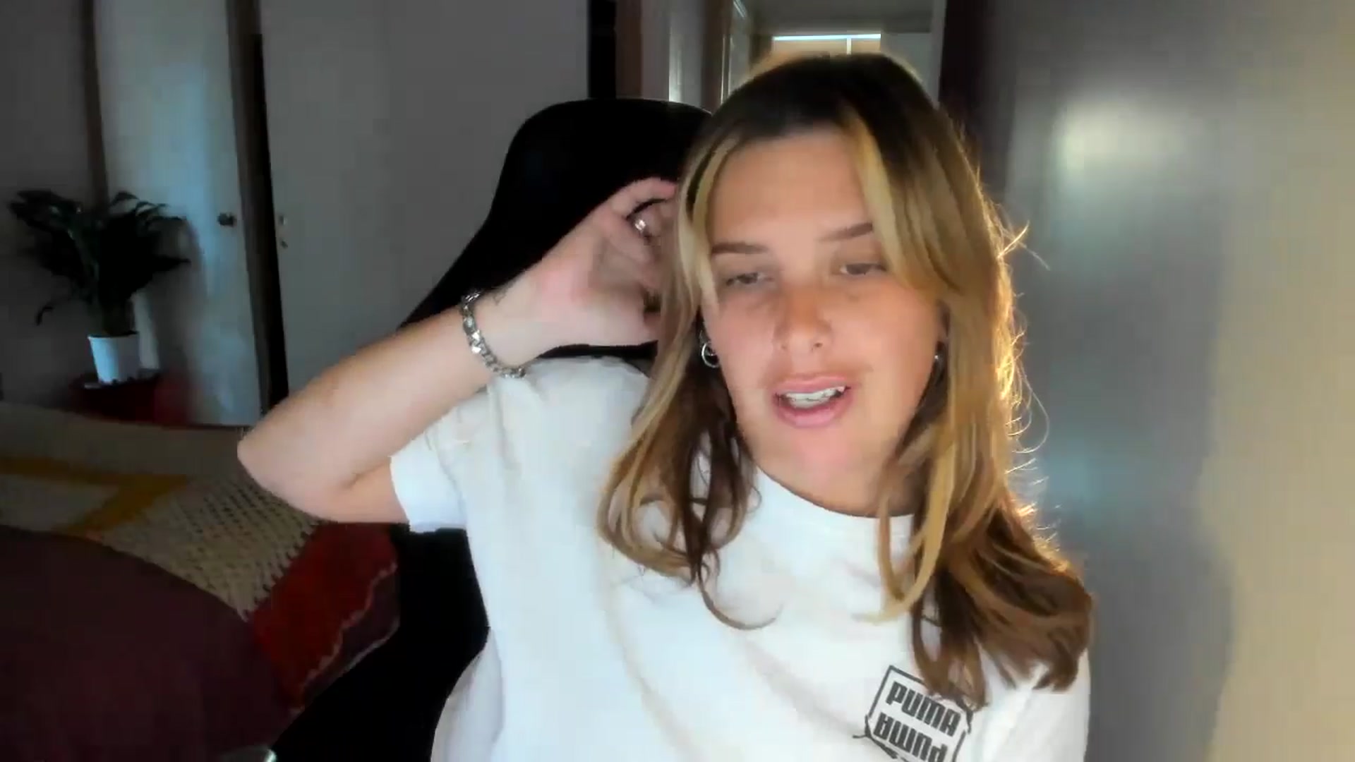Gallery image thumbnail from HoneyTits_'s myfreecams stream on, 09/01/2024, 07:37 image 17 of 20
