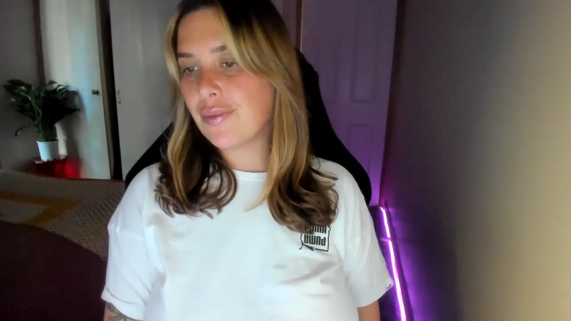 Gallery image thumbnail from HoneyTits_'s myfreecams stream on, 09/01/2024, 07:37 image 5 of 20