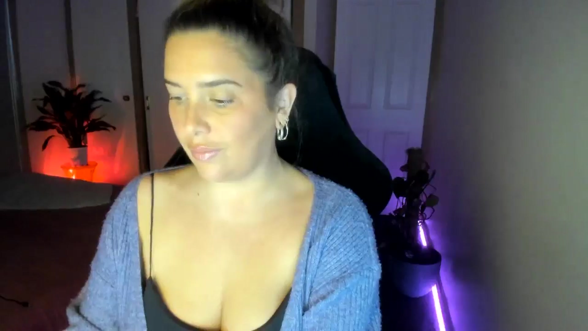 Gallery image thumbnail from HoneyTits_'s myfreecams stream on, 09/11/2024, 08:15 image 14 of 20