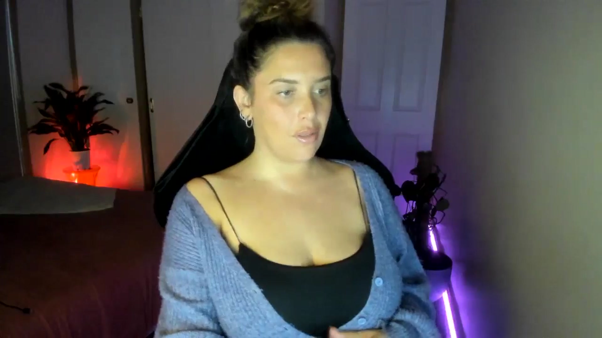 Gallery image thumbnail from HoneyTits_'s myfreecams stream on, 09/11/2024, 08:15 image 11 of 20