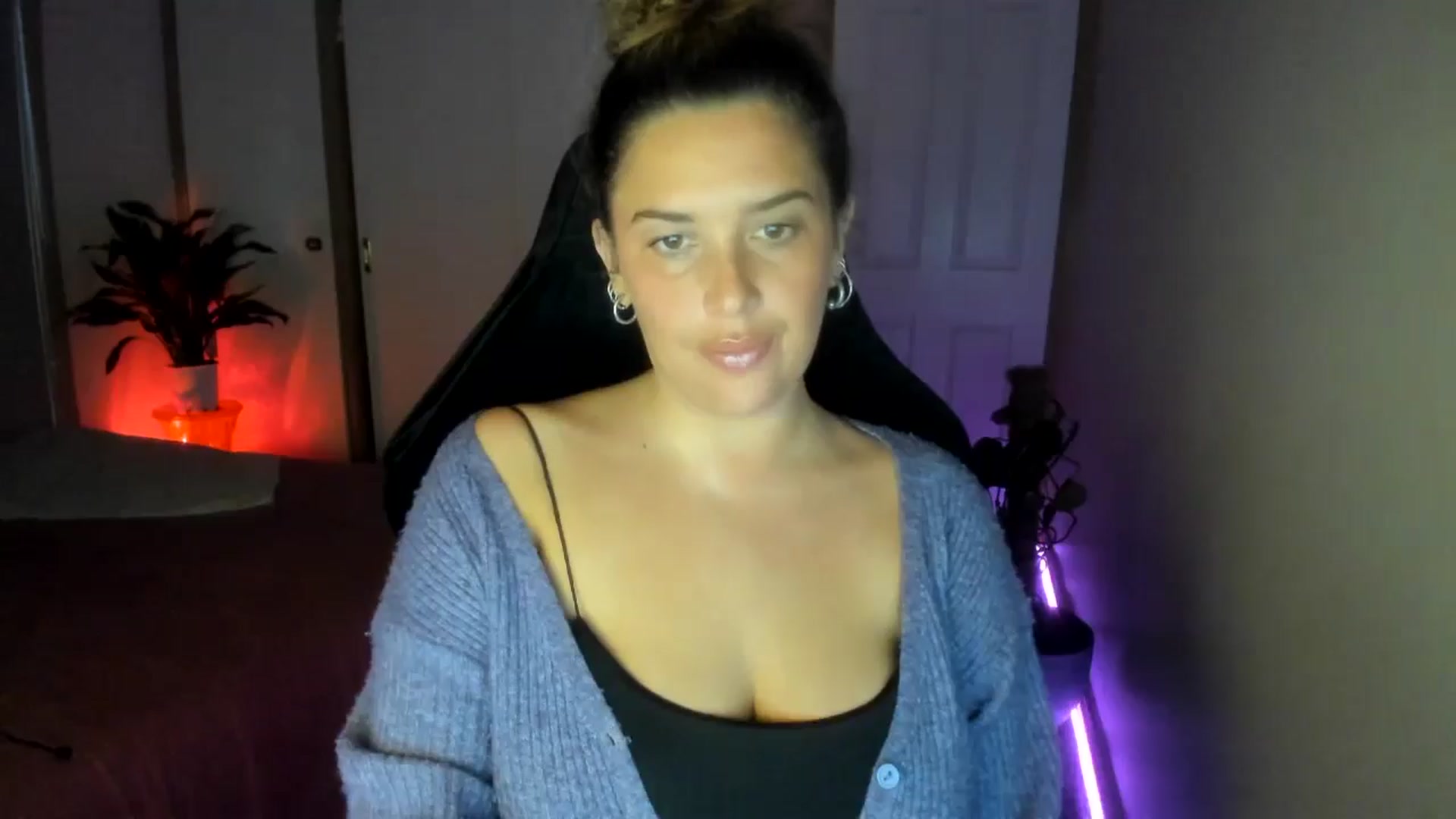 Gallery image thumbnail from HoneyTits_'s myfreecams stream on, 09/11/2024, 08:15 image 13 of 20