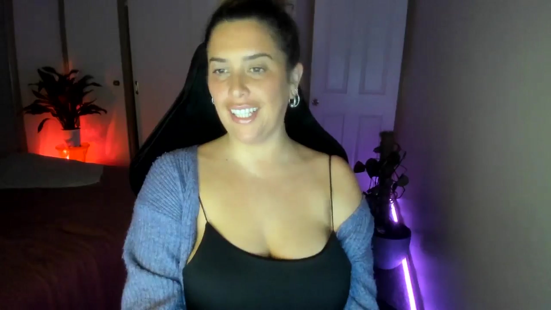 Gallery image thumbnail from HoneyTits_'s myfreecams stream on, 09/11/2024, 11:18 image 2 of 20