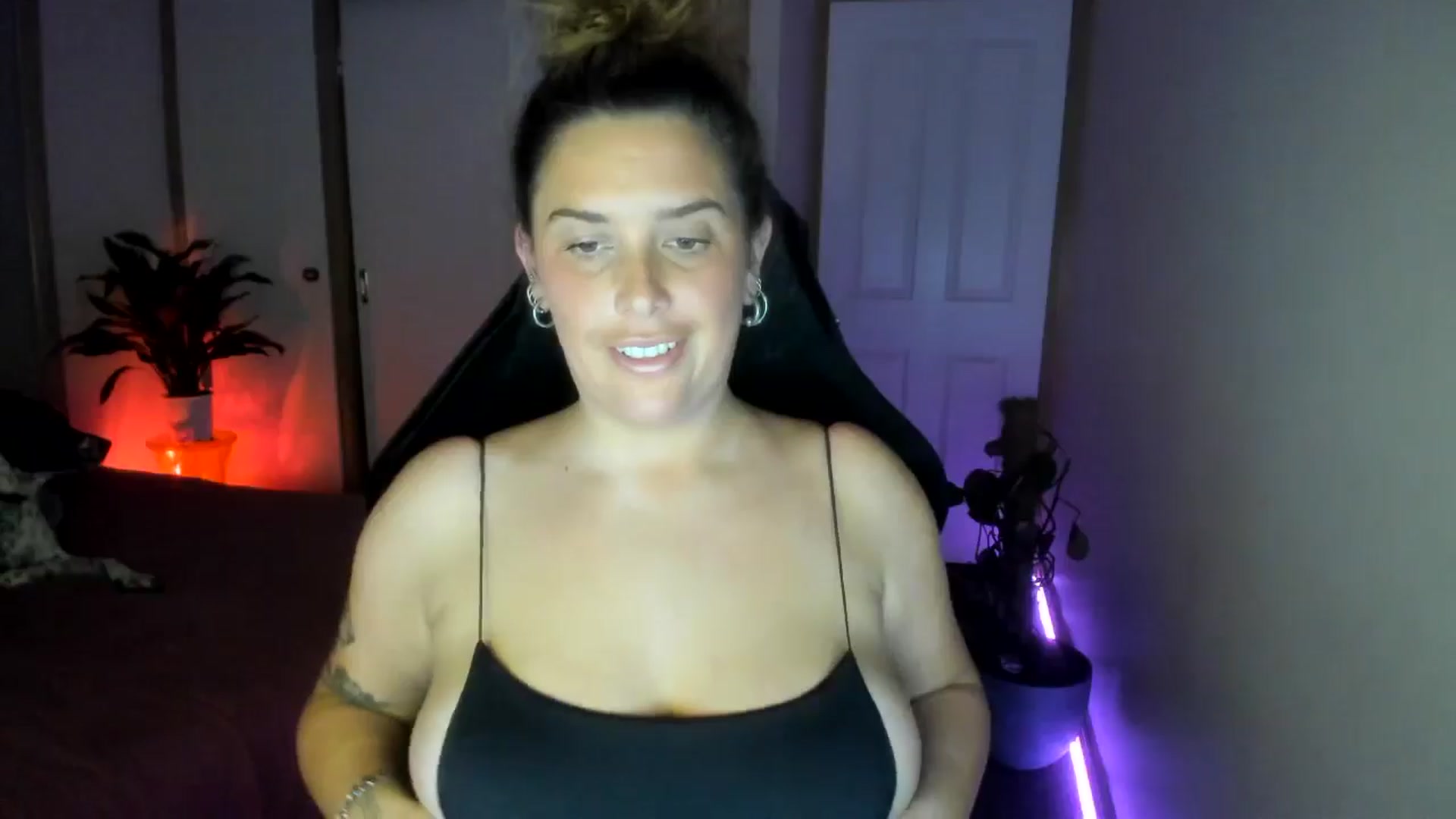 Gallery image thumbnail from HoneyTits_'s myfreecams stream on, 09/11/2024, 11:18 image 11 of 20