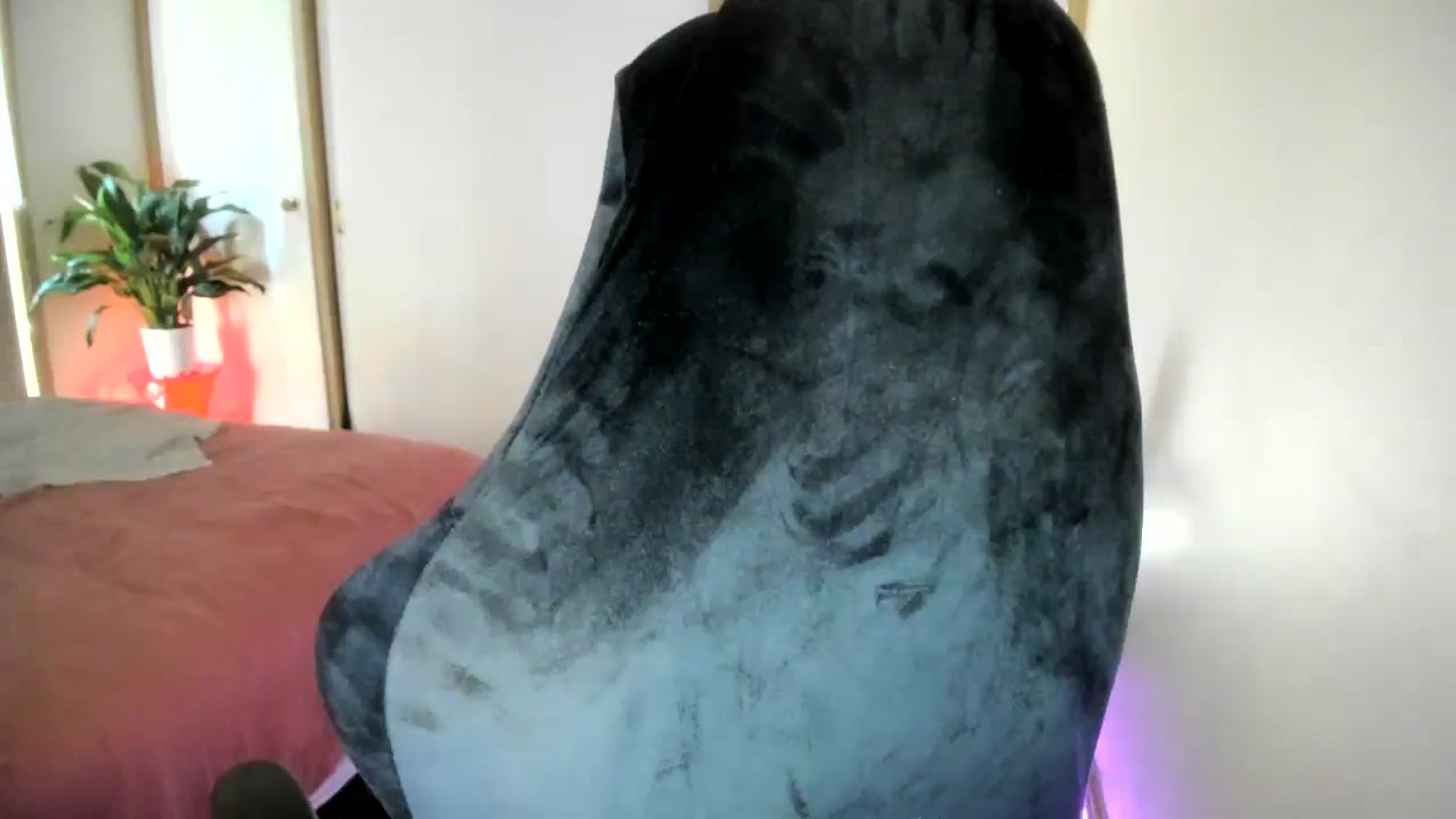 Gallery image thumbnail from HoneyTits_'s myfreecams stream on, 09/17/2024, 07:51 image 6 of 20