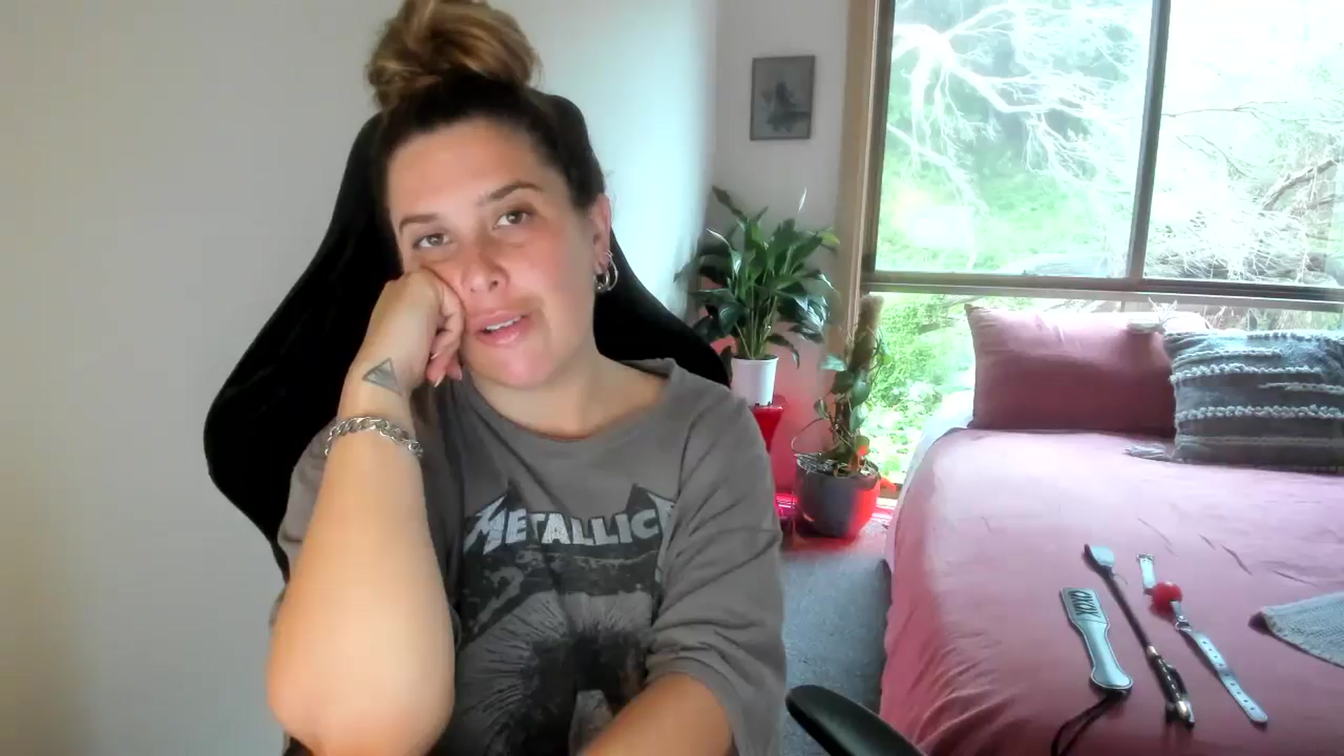 Gallery image thumbnail from HoneyTits_'s myfreecams stream on, 09/23/2024, 10:13 image 5 of 20