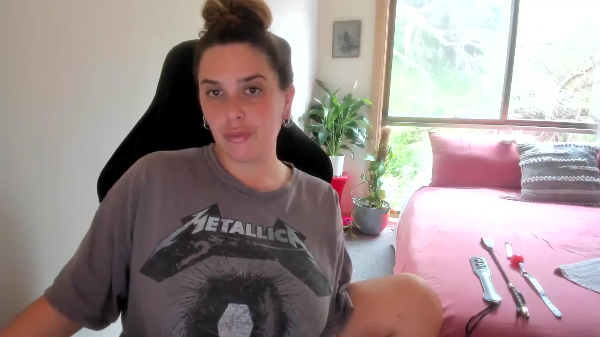 Gallery image thumbnail from HoneyTits_'s myfreecams stream on, 09/23/2024, 10:13 image 3 of 20