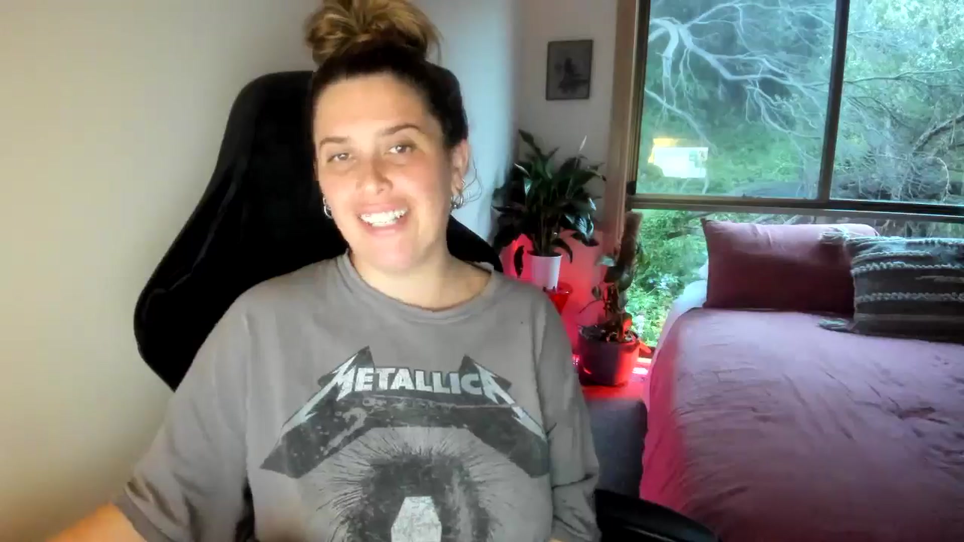 Gallery image thumbnail from HoneyTits_'s myfreecams stream on, 09/23/2024, 10:13 image 10 of 20
