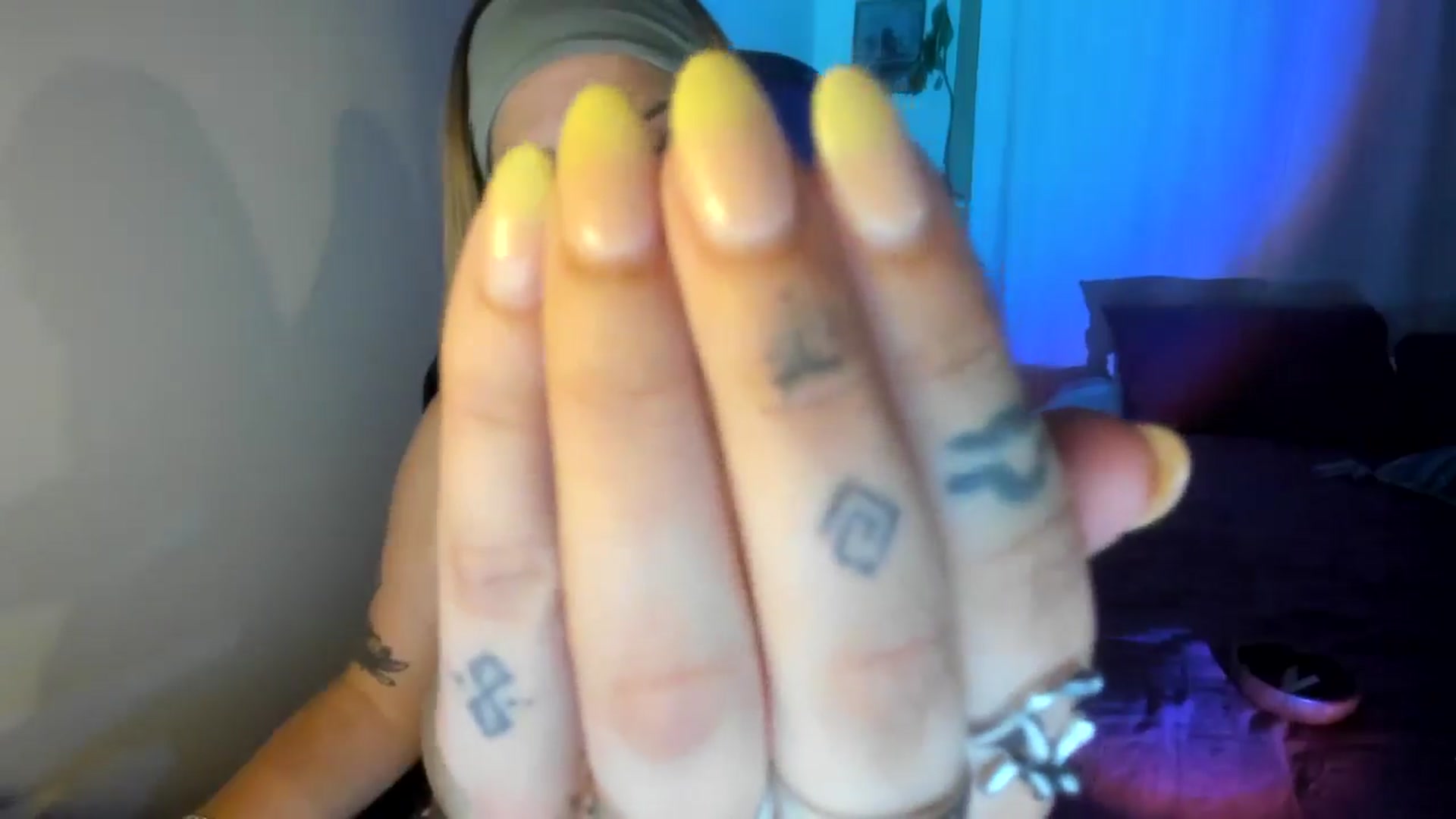 Gallery image thumbnail from HoneyTits_'s myfreecams stream on, 09/28/2024, 13:32 image 8 of 20