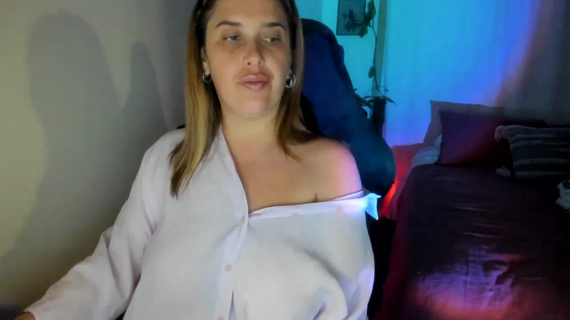 Gallery image thumbnail from HoneyTits_'s myfreecams stream on, 09/29/2024, 09:45 image 19 of 20