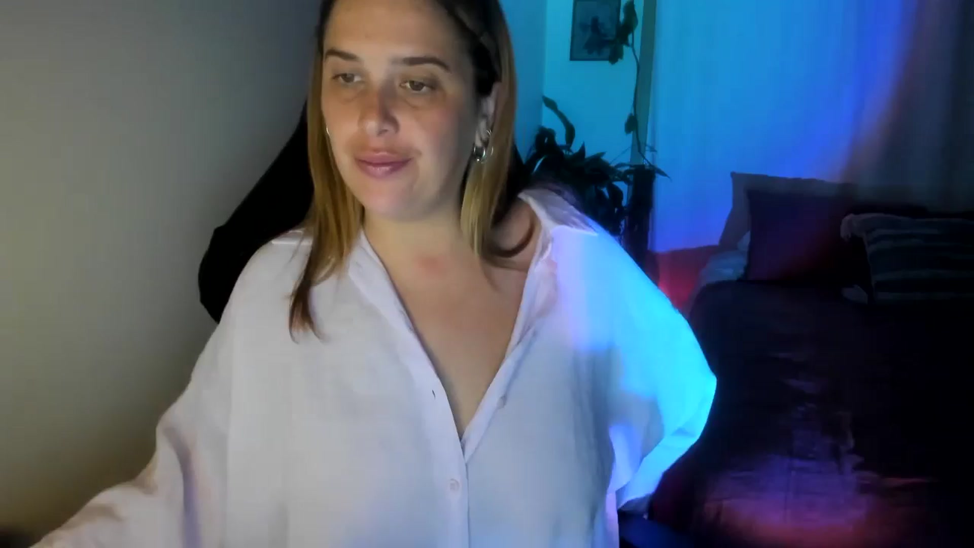 Gallery image thumbnail from HoneyTits_'s myfreecams stream on, 09/29/2024, 09:45 image 11 of 20