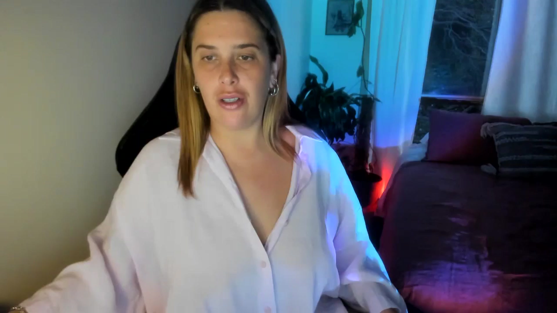 Gallery image thumbnail from HoneyTits_'s myfreecams stream on, 09/29/2024, 09:45 image 8 of 20