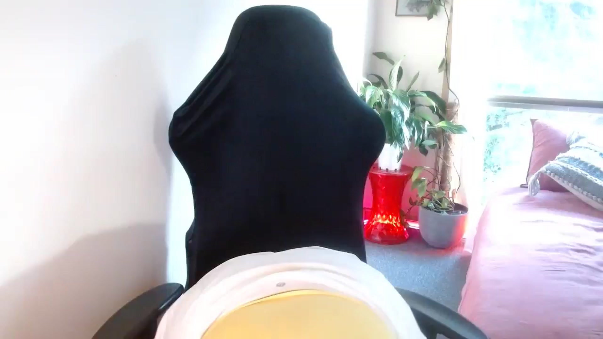 Gallery image thumbnail from HoneyTits_'s myfreecams stream on, 10/01/2024, 08:27 image 12 of 20