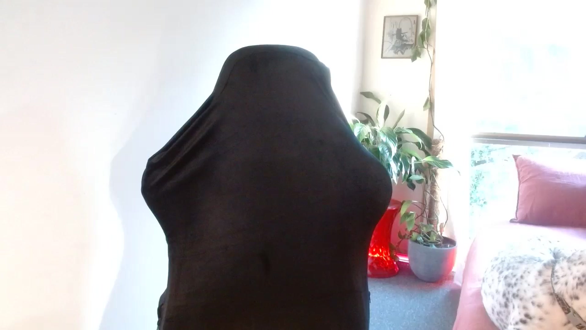 Gallery image thumbnail from HoneyTits_'s myfreecams stream on, 10/01/2024, 08:27 image 6 of 20
