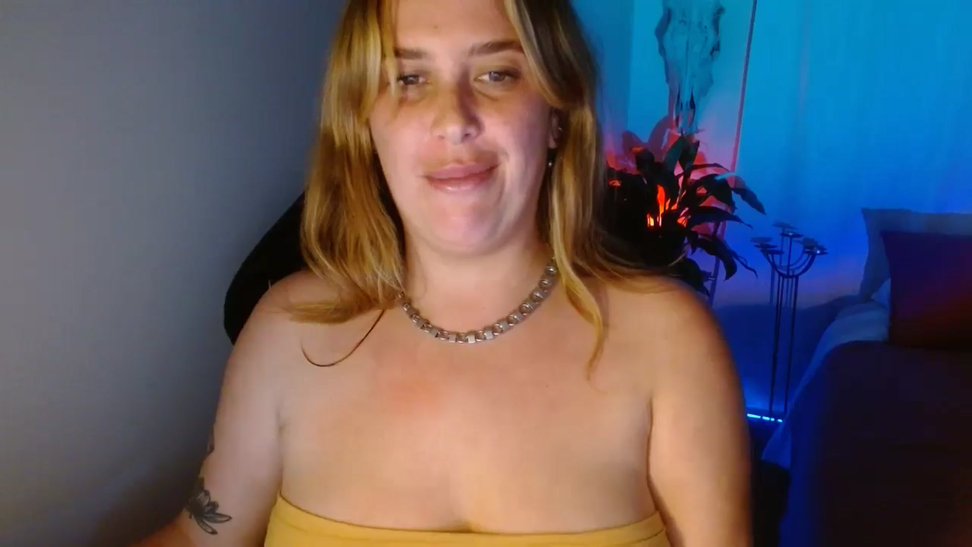 Gallery image thumbnail from HoneyTits_'s myfreecams stream on, 10/07/2024, 09:45 image 4 of 20
