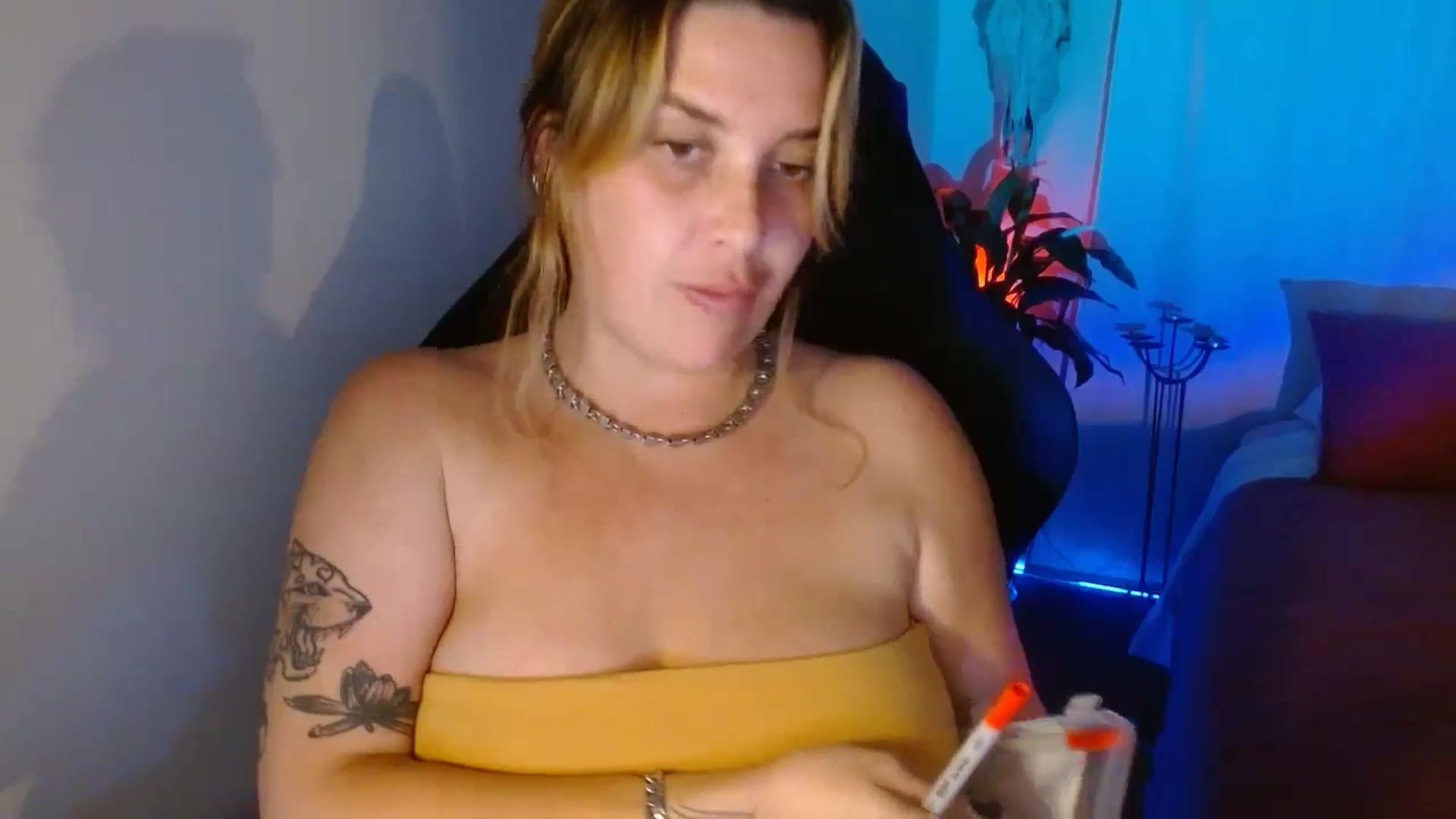 Gallery image thumbnail from HoneyTits_'s myfreecams stream on, 10/07/2024, 09:45 image 15 of 20