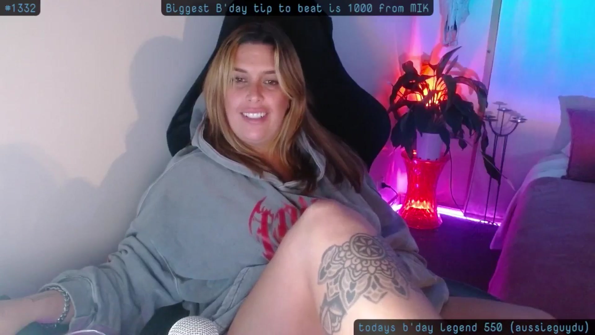 Gallery image thumbnail from HoneyTits_'s myfreecams stream on, 10/10/2024, 11:01 image 18 of 20