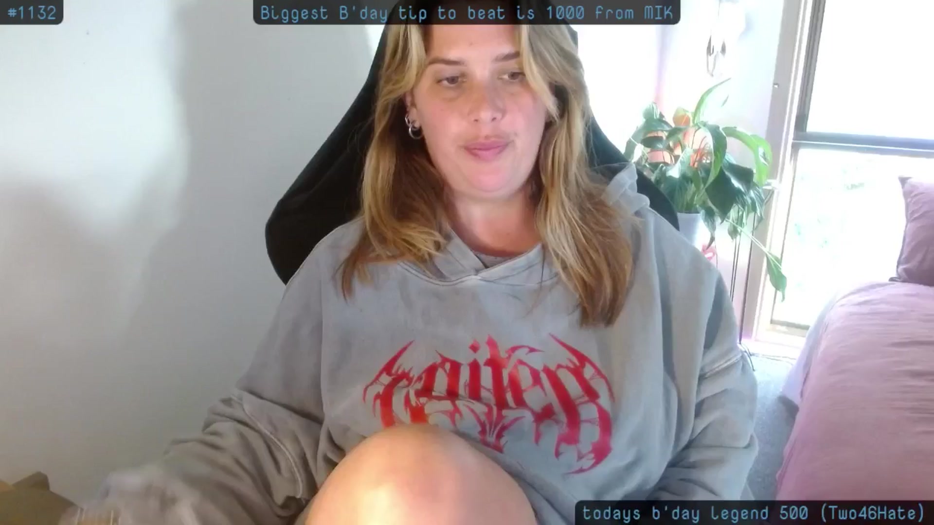 Gallery image thumbnail from HoneyTits_'s myfreecams stream on, 10/11/2024, 07:27 image 6 of 20