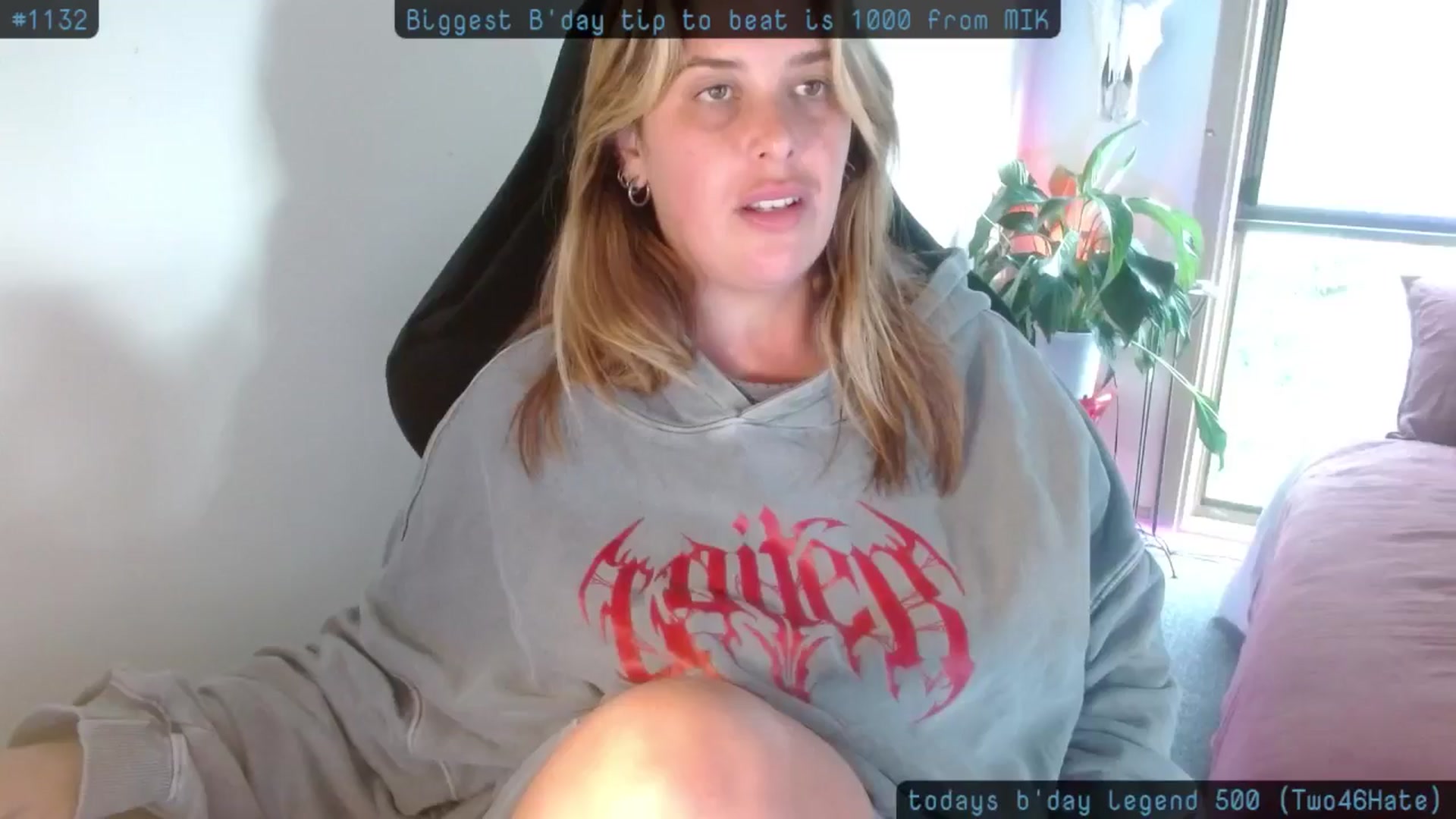 Gallery image thumbnail from HoneyTits_'s myfreecams stream on, 10/11/2024, 07:27 image 4 of 20