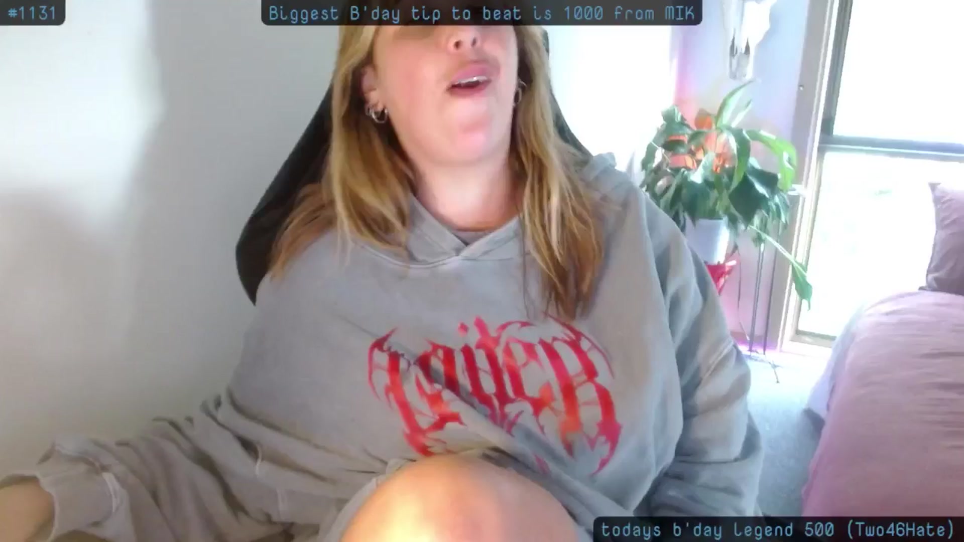 Gallery image thumbnail from HoneyTits_'s myfreecams stream on, 10/11/2024, 07:27 image 2 of 20