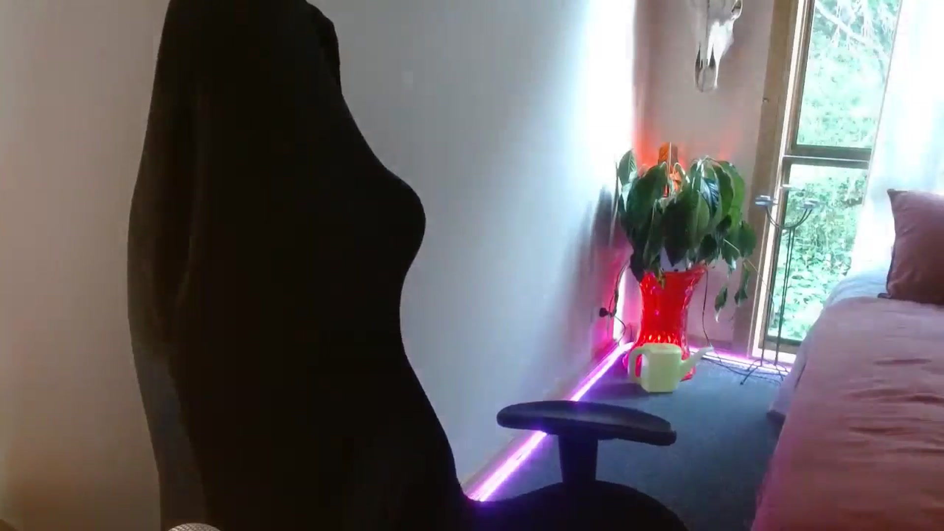 Gallery image thumbnail from HoneyTits_'s myfreecams stream on, 10/15/2024, 08:27 image 11 of 20