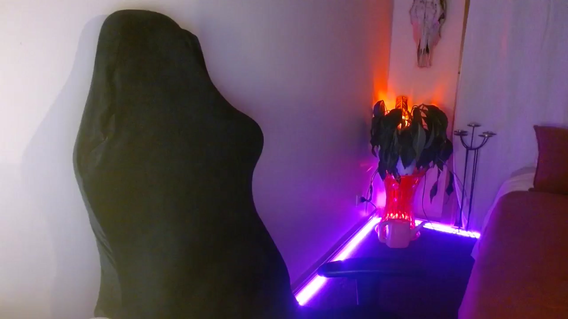 Gallery image thumbnail from HoneyTits_'s myfreecams stream on, 10/15/2024, 09:46 image 12 of 20
