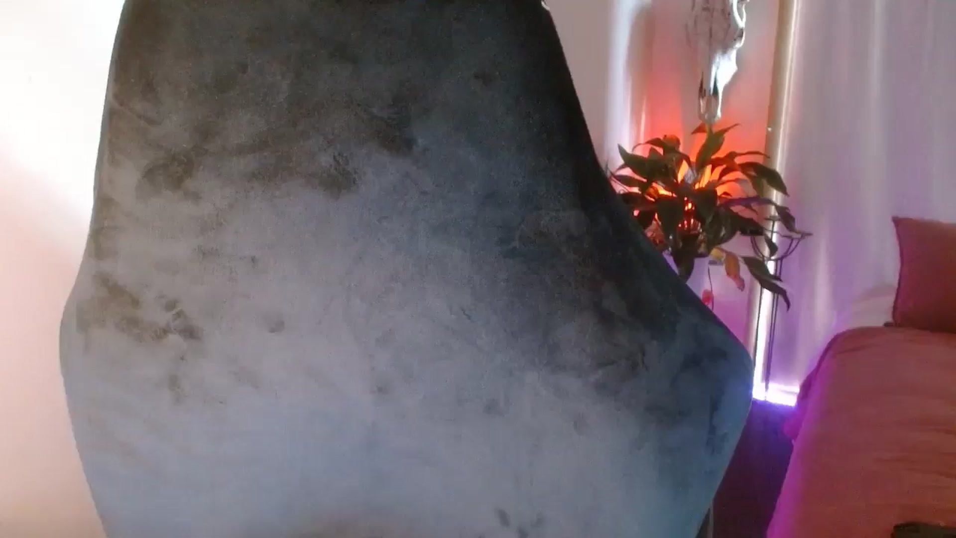 Gallery image thumbnail from HoneyTits_'s myfreecams stream on, 10/16/2024, 07:12 image 5 of 20