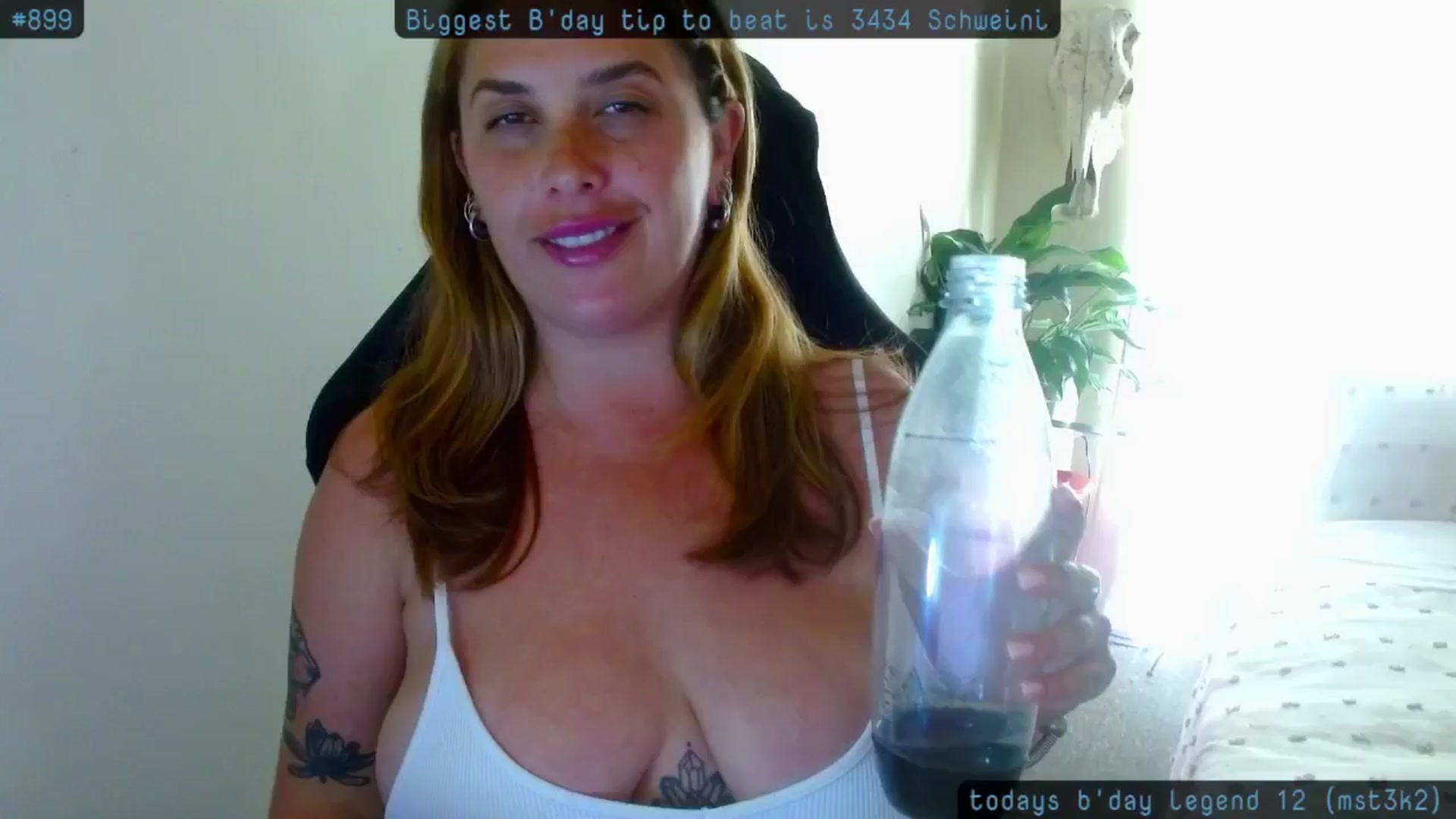 Gallery image thumbnail from HoneyTits_'s myfreecams stream on, 10/29/2024, 07:32 image 15 of 20