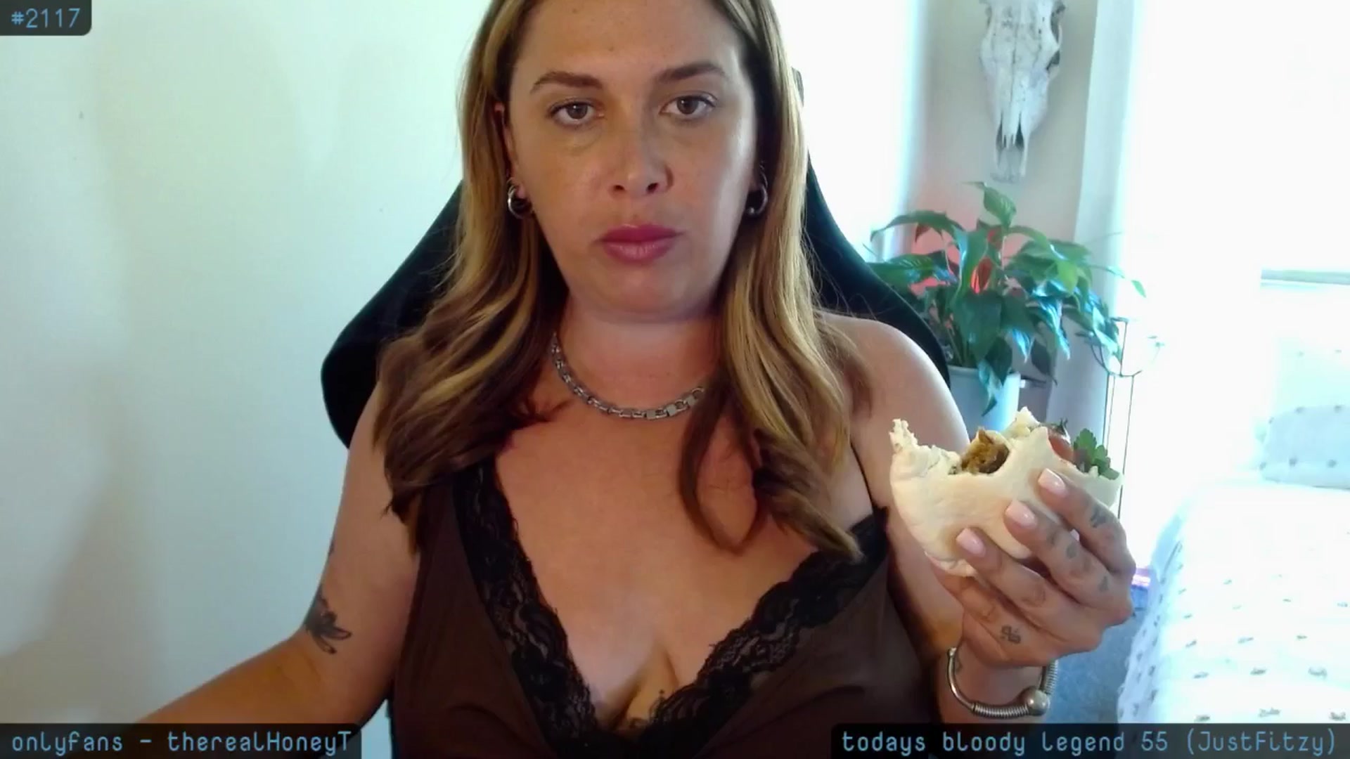 Gallery image thumbnail from HoneyTits_'s myfreecams stream on, 11/07/2024, 03:27 image 20 of 20