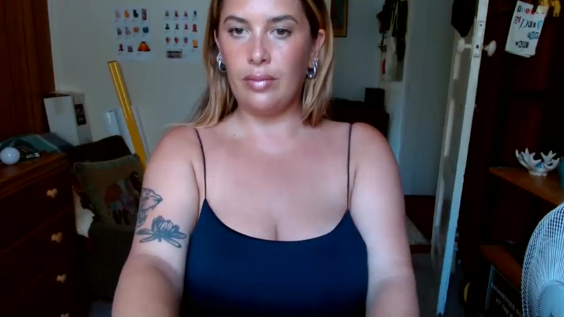 Gallery image thumbnail from HoneyTits_'s myfreecams stream on, 11/29/2024, 02:20 image 19 of 20